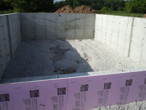 basement construction with insulation